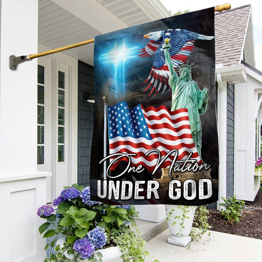 One nation under God - America flag - Statue of Liberty - Yankees